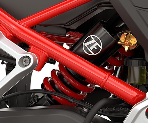 Součástí balíčku Enduro Pro motocyklu F 900 GS od BMW Motorrad je rovněž nastavitelná vzpěra.