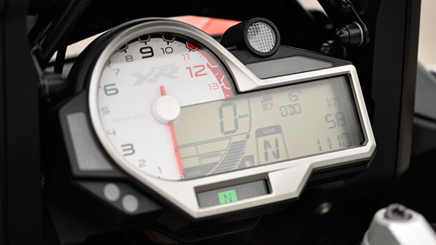 Multifunkční přístrojový panel S 1000 XR