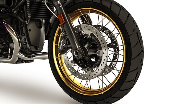 Pohled na zlatý ráfek motocyklu R nineT Urban G/S.
