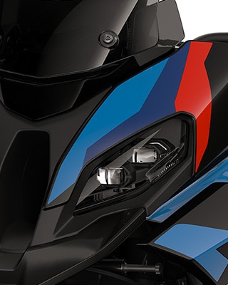 Sportovní přední část modelu M 1000 XR od BMW Motorrad