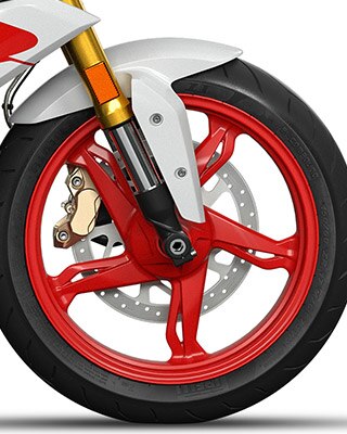Pohled na hliníkové lité kolo modelu G 310 R.