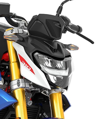 Pohled na sériový LED světlomet a blinkry motocyklu G 310 R.