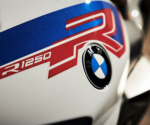 BMW R 1250 R s TFT displejem