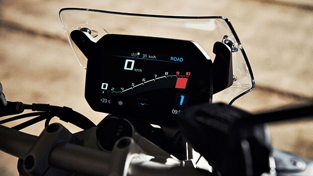 BMW R 1250 R s TFT displejem a konektivitou