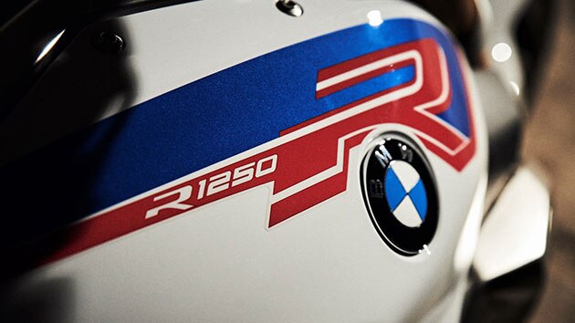 BMW R 1250 R s TFT displejem