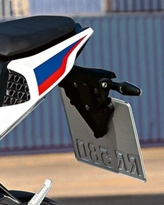 Zadní část nového BMW RR
