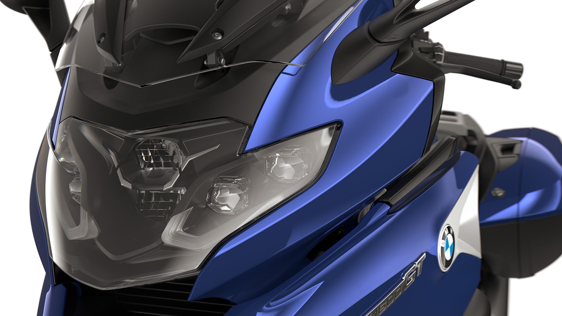 Zaměřeno na LED světlomety.