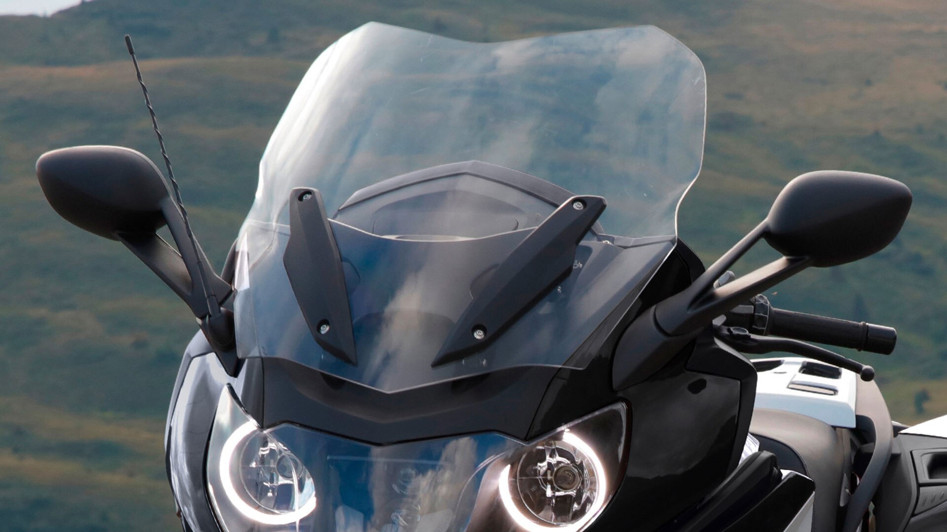 Čelní sklo K 1600 GT