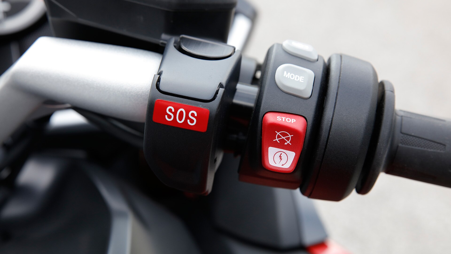 „Inteligentní tísňové volání“ K 1600 GT