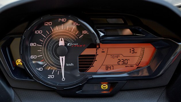 C 650 Sport Multifunkční přístrojový panel